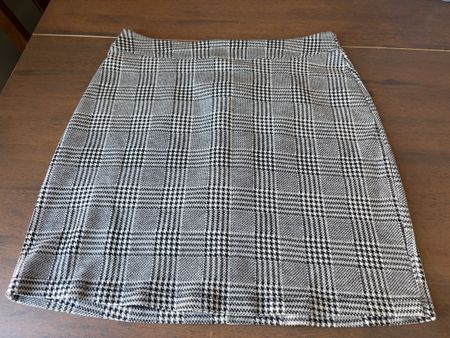 Zebra stretch plaid mini skirt Size L