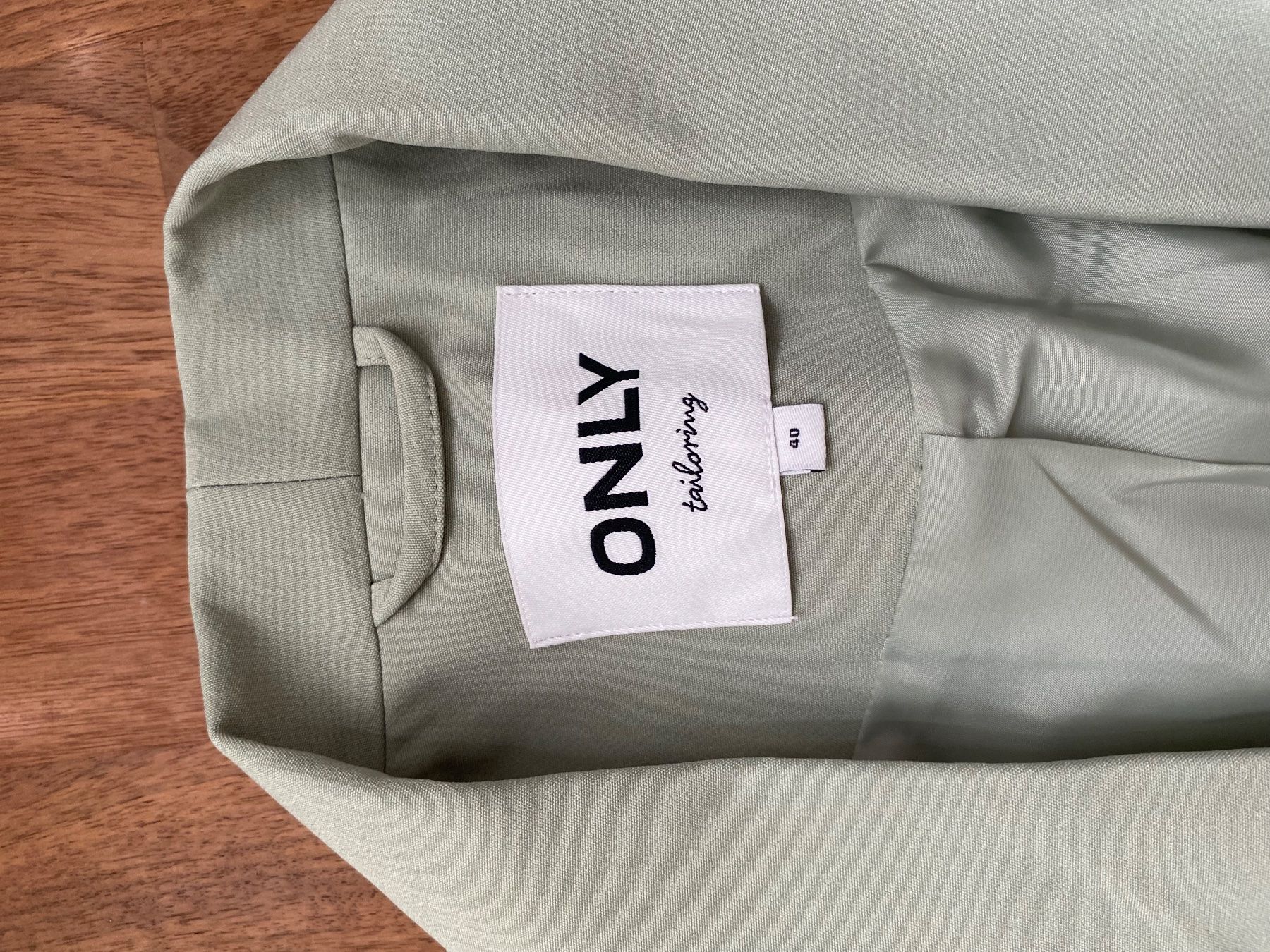 Only Vestes: Blazer hellgrün – D'occasion à Rickenbach Sulz par Gabyc 2