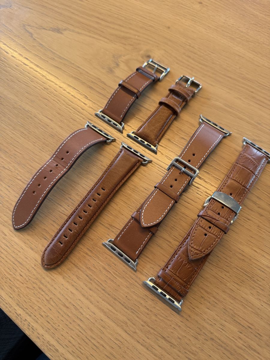 Bracciali & Braccialetti: Apple Watch Lederarmbänder, Top Zustand – Usato da Wangen b. Olten venduto da Thomiverkauft