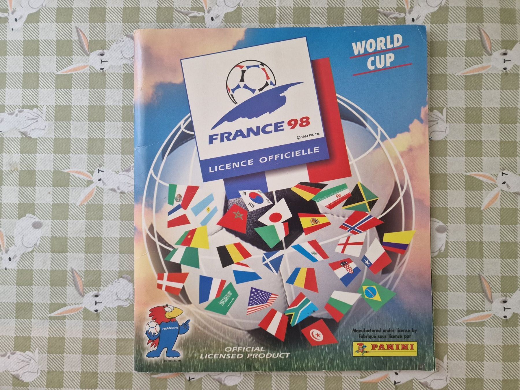 Panini Sammelbilder & Trading cards: Panini WM 98 Album – Gebraucht aus Adliswil von vendor123