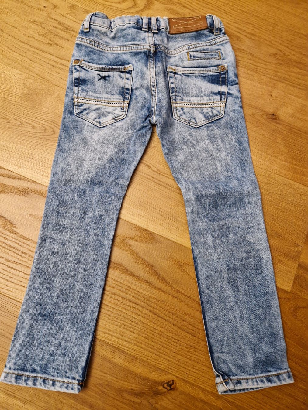 Hosen: Jeans Gr. 116 wie neu – Gebraucht aus Davos-Dorf von Bpelikan 1