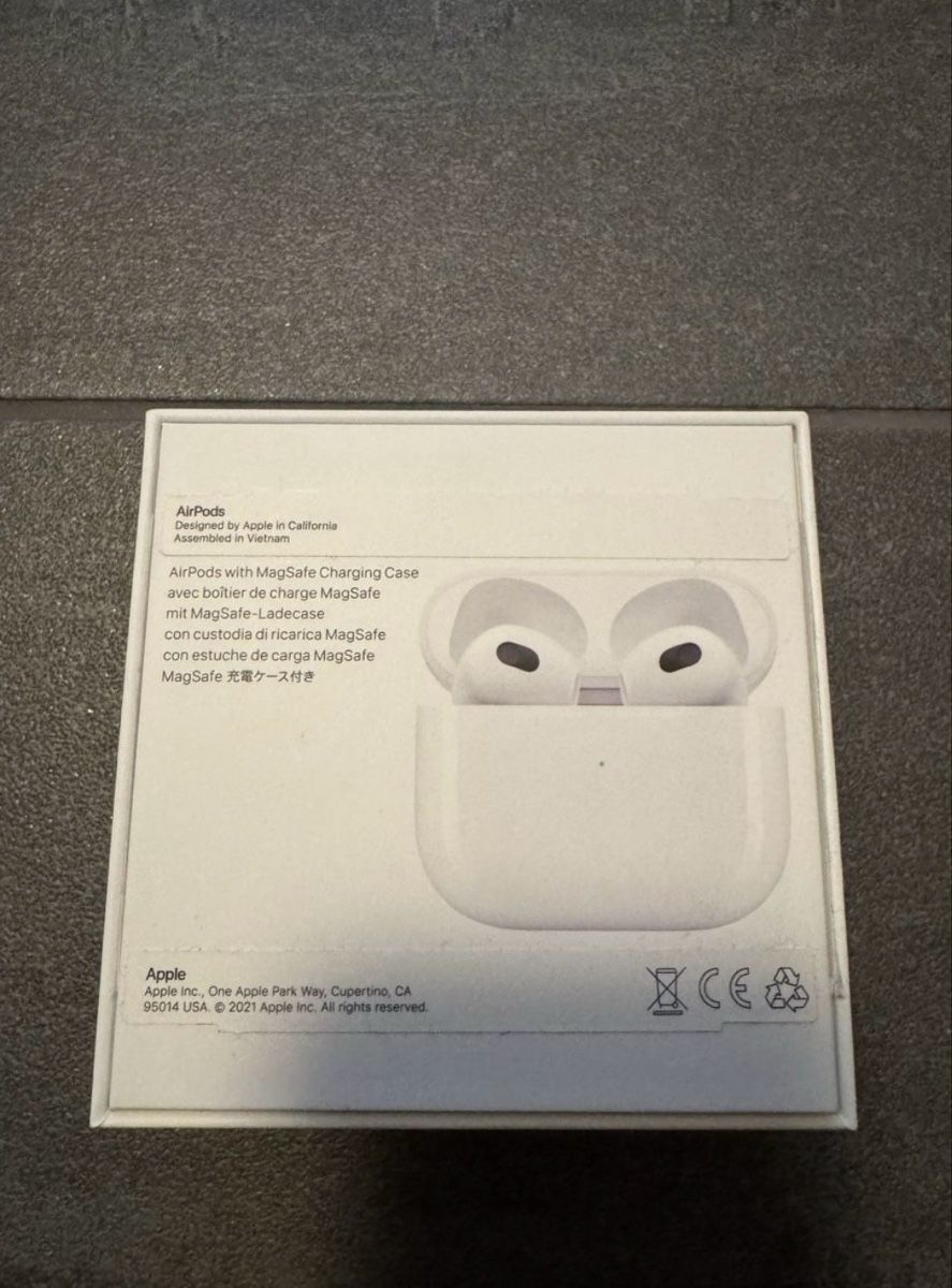 Apple Cuffie: Apple AirPods 3. Generation. – Usato da Bern venduto da yolandaschnegg 1
