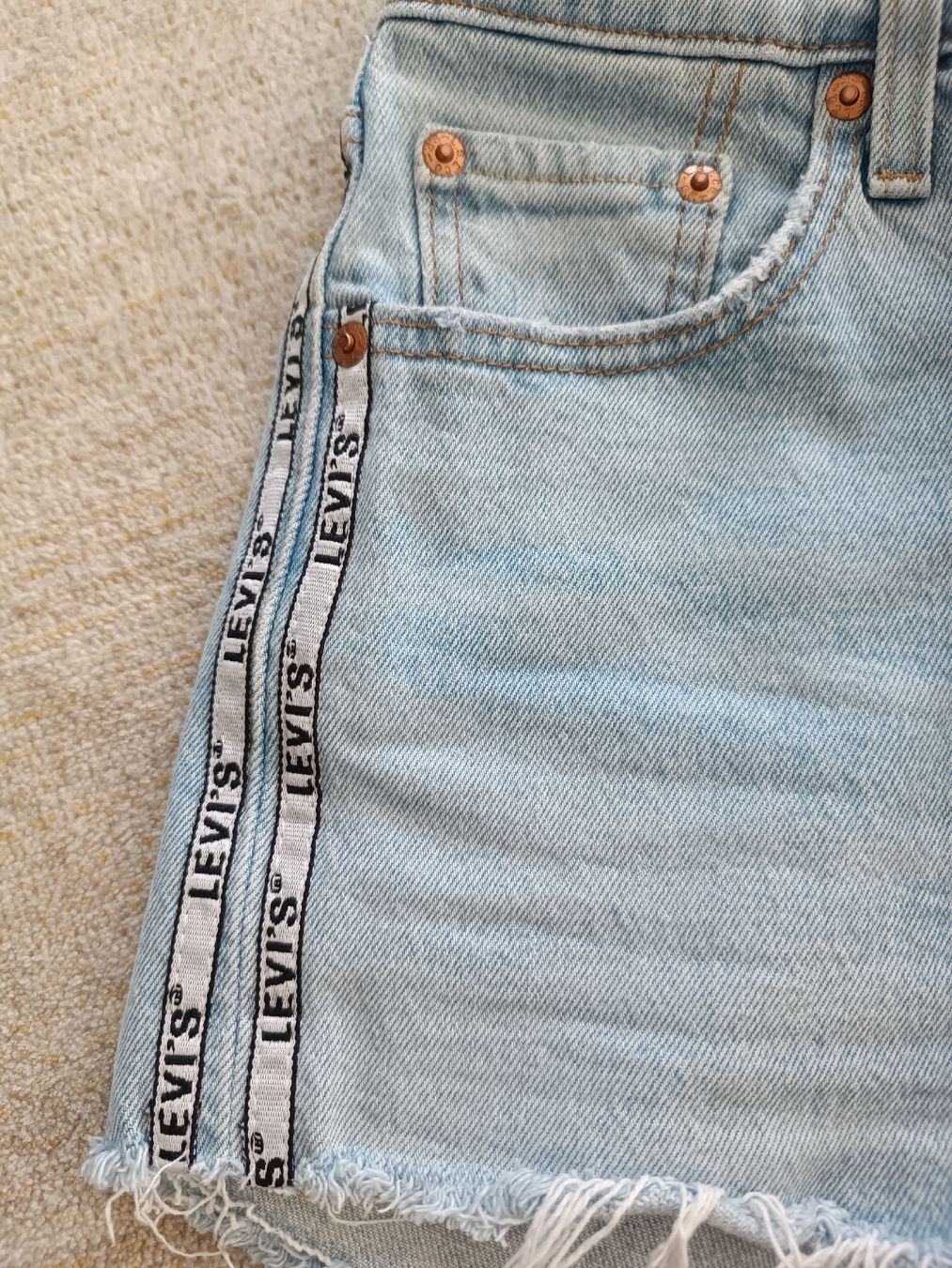 Levi's Jeans: SHORT LEVIS 501 W25 – Usato da Sierre venduto da shirley04
