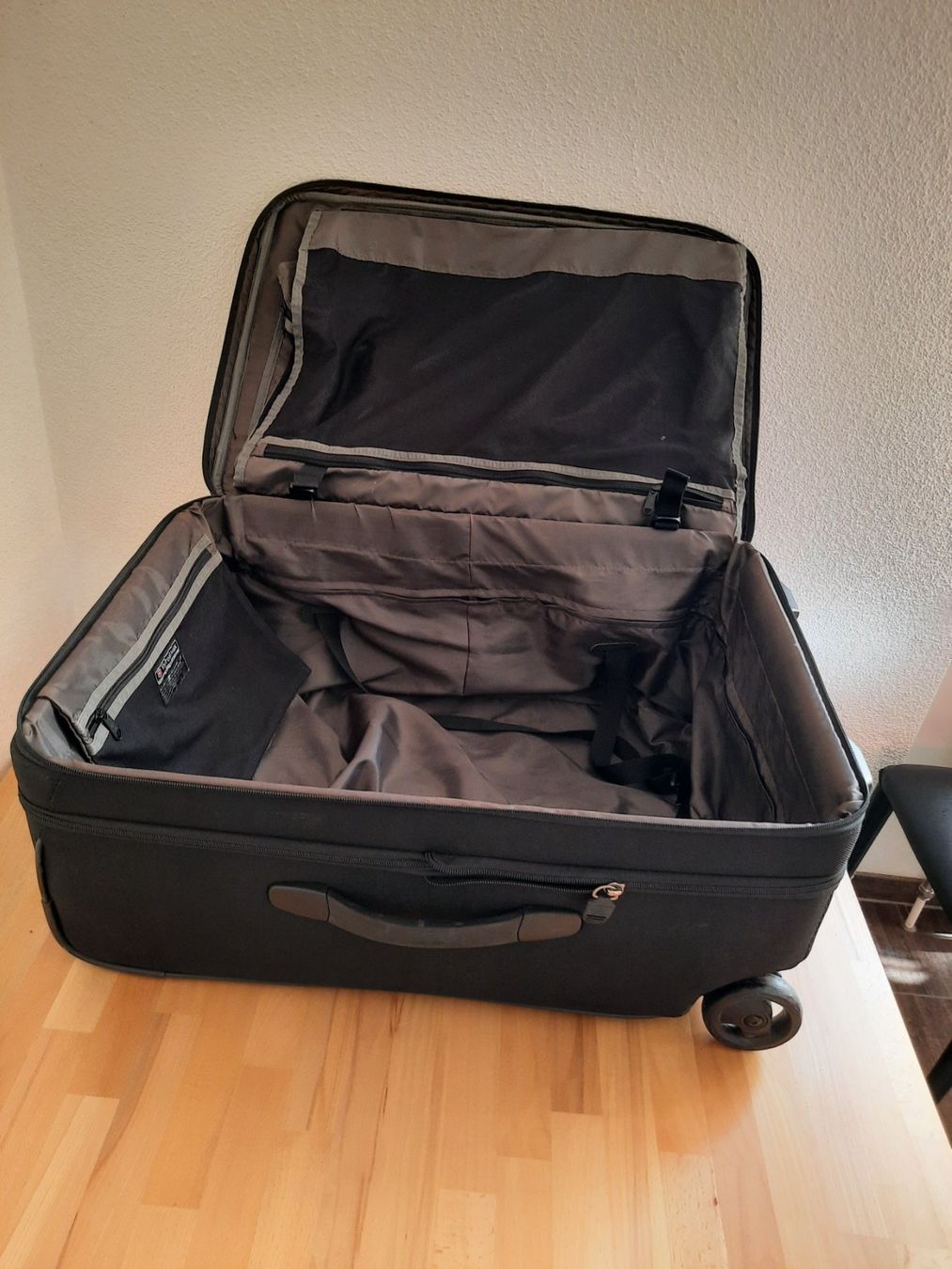 Victorinox Valigie: Victorinox Koffer – Usato da Ibach venduto da urs_sl5h 5