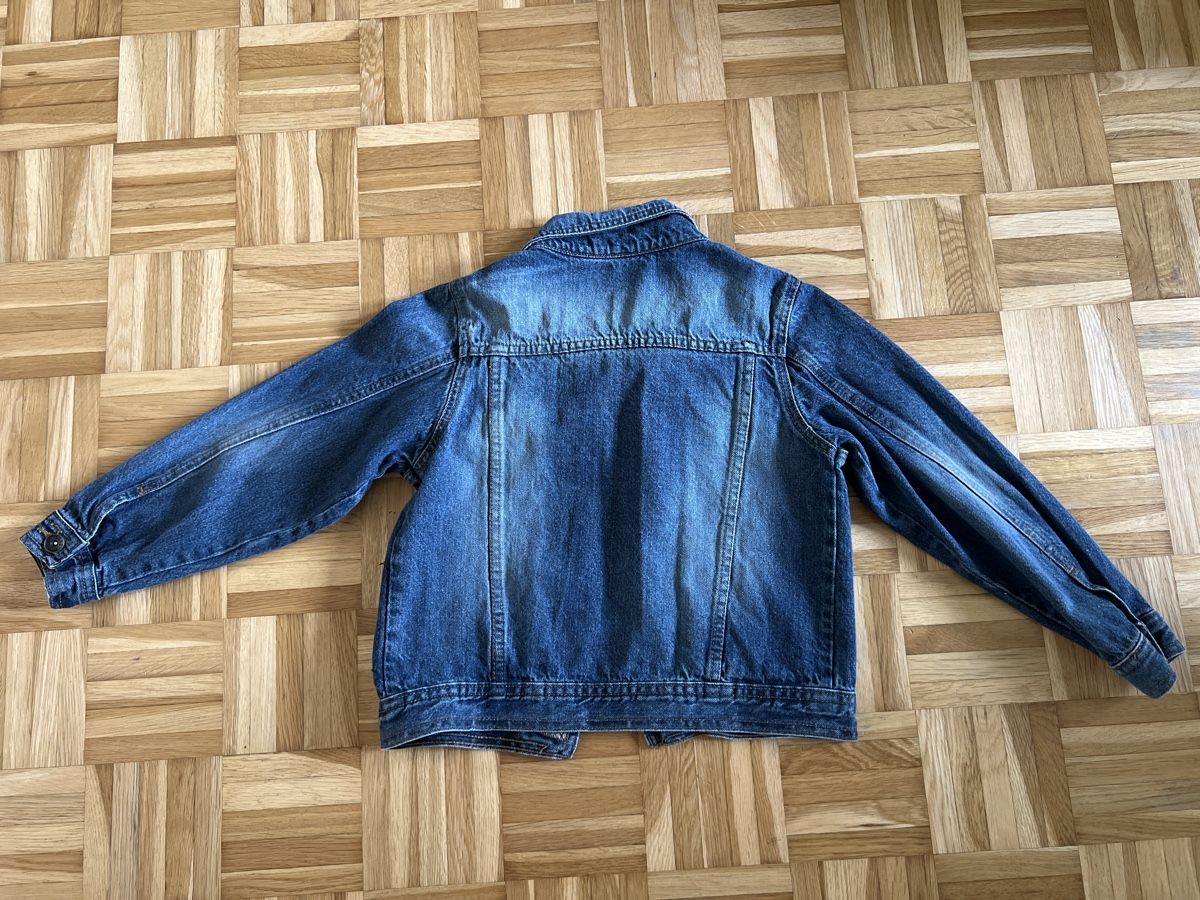 Giacche & Cappotti: Kinder Jeans Jacke, Grösse 134 – Usato da Zuchwil venduto da Commander0 2