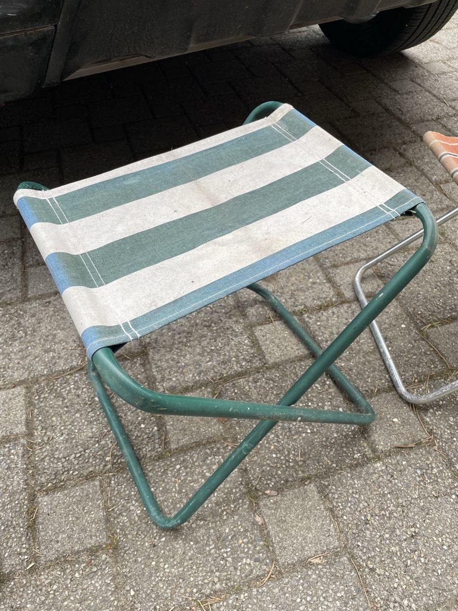 Sgabelli: 3 Tabourets Pliables Camping Vintage – Usato da Vallamand venduto da Bricbracbroc82 4