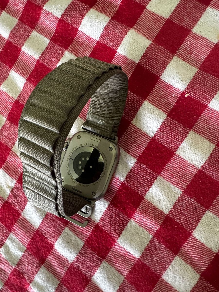 Apple Smartwatch: Apple Ultra Watch 2 Titanium Case 48 mm – Nuovo (secondo la descrizione) da Lausanne venduto da meh_8clz 5