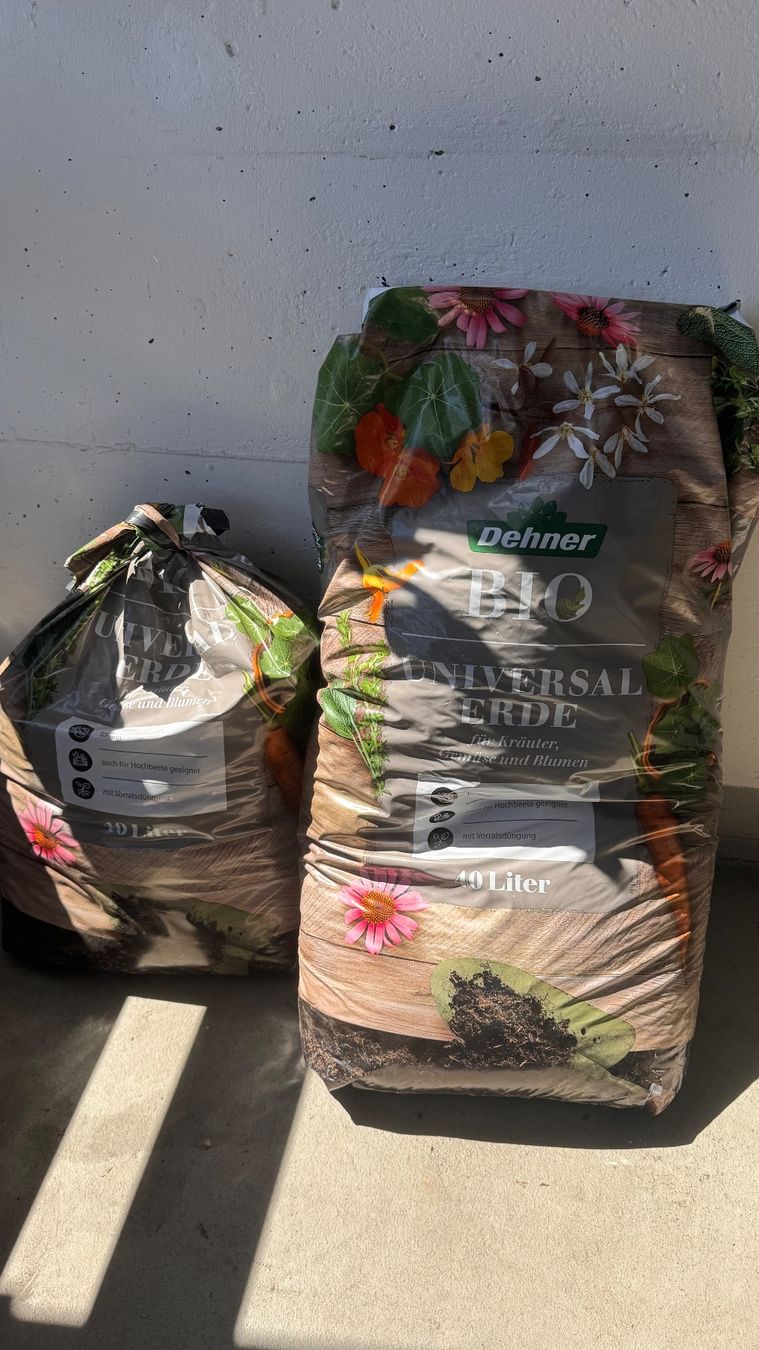 Cabanes de jardin & serres: Dehner Bio Universal Erde 40L (Full Bag) + Half Bag – Neuf (Voir description) à Zürich par fon_gnz5 1