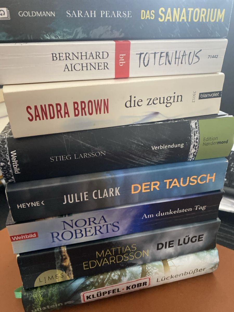 Bücher: 8 spannende Krimis und Thriller  – Gebraucht aus Erlinsbach SO von Silverstorm 2
