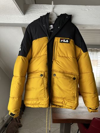 Fila Winterjacke, Grösse S, Neuzustand , Gelb/Schwarz.