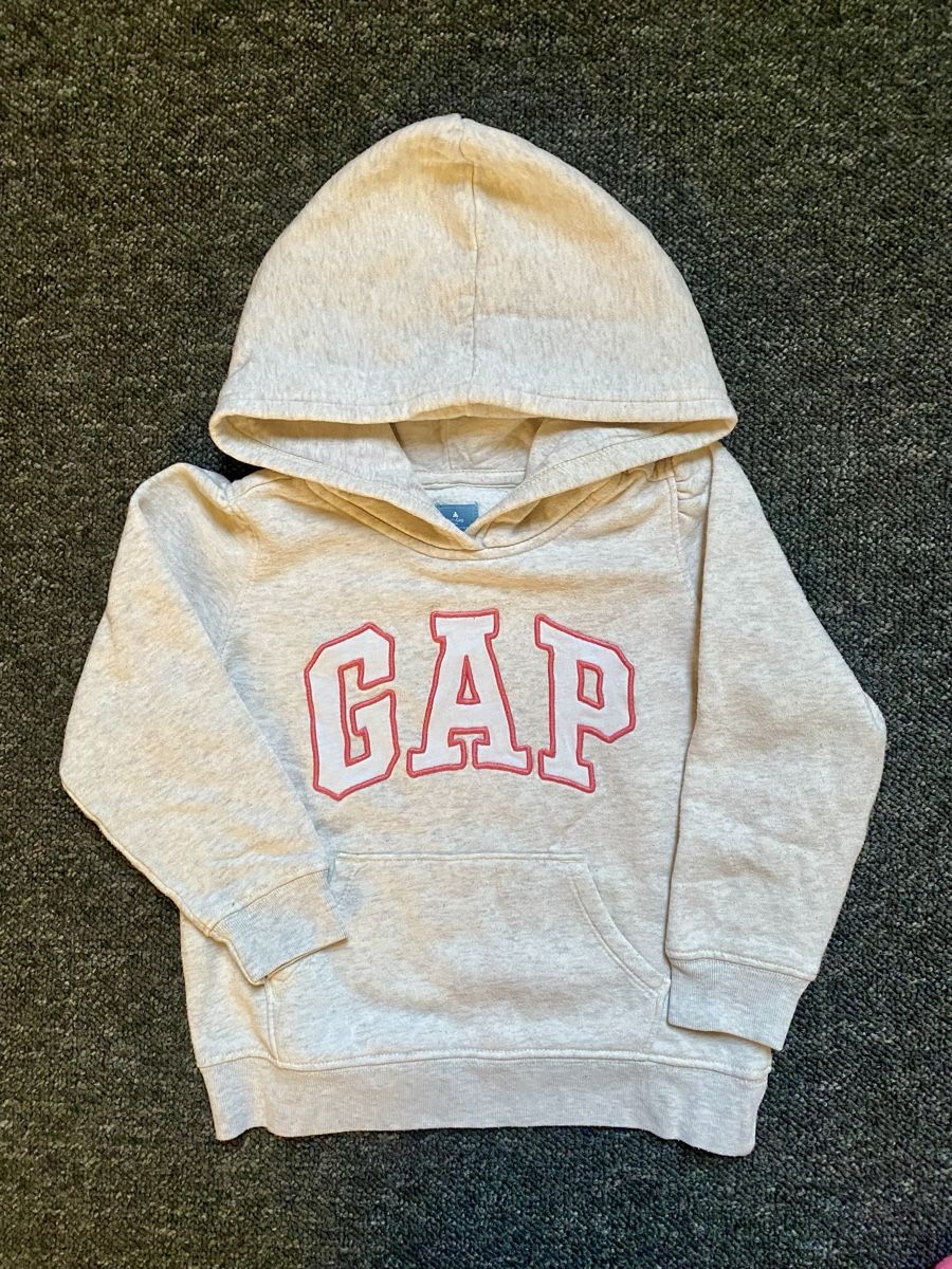 Gap Maglioni & Felpe: 2 süsse GAP Kapuzenpullover Gr. 110 – Usato da Worben venduto da Teddy112 1