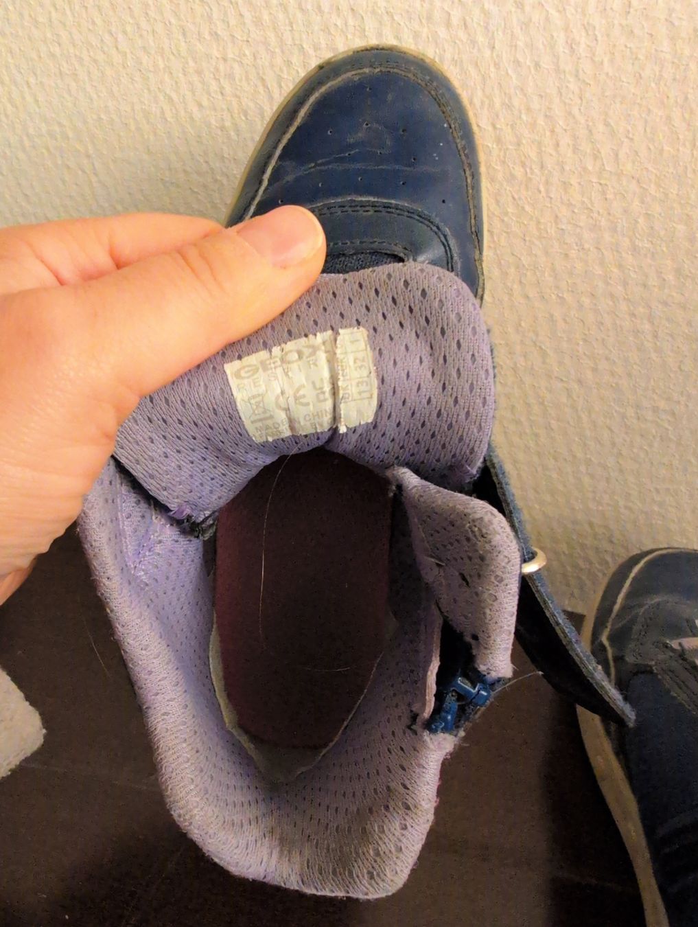 Geox Scarpe per ragazze: Geox Stitch sneakers size 32 – Usato da Pfäffikon SZ venduto da mar_q95n 3
