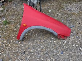 Opel Corsa B Kotfügel v.r. occ. Farbe rot