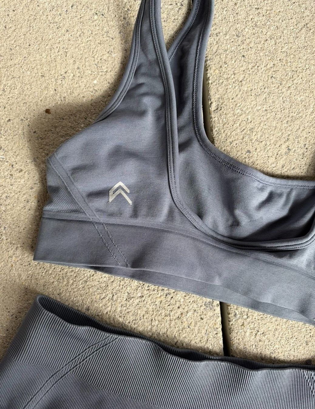 Oner Active Leggings: Ensemble Oner Active - Effortless – D'occasion à Nyon par noi_tf8q 6