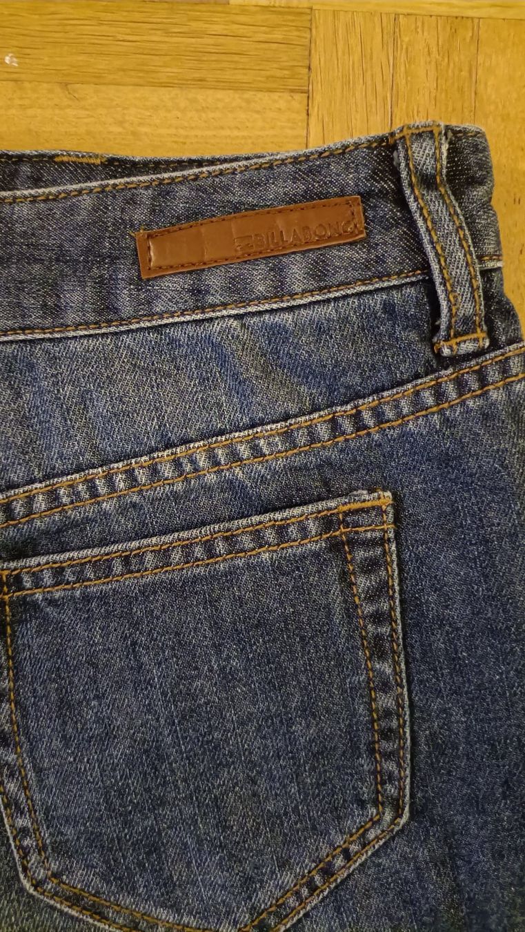 Jeans: Jeans Shorts Billabong Gr. 24 – Nuovo (secondo la descrizione) da Dübendorf venduto da Me_sa 4