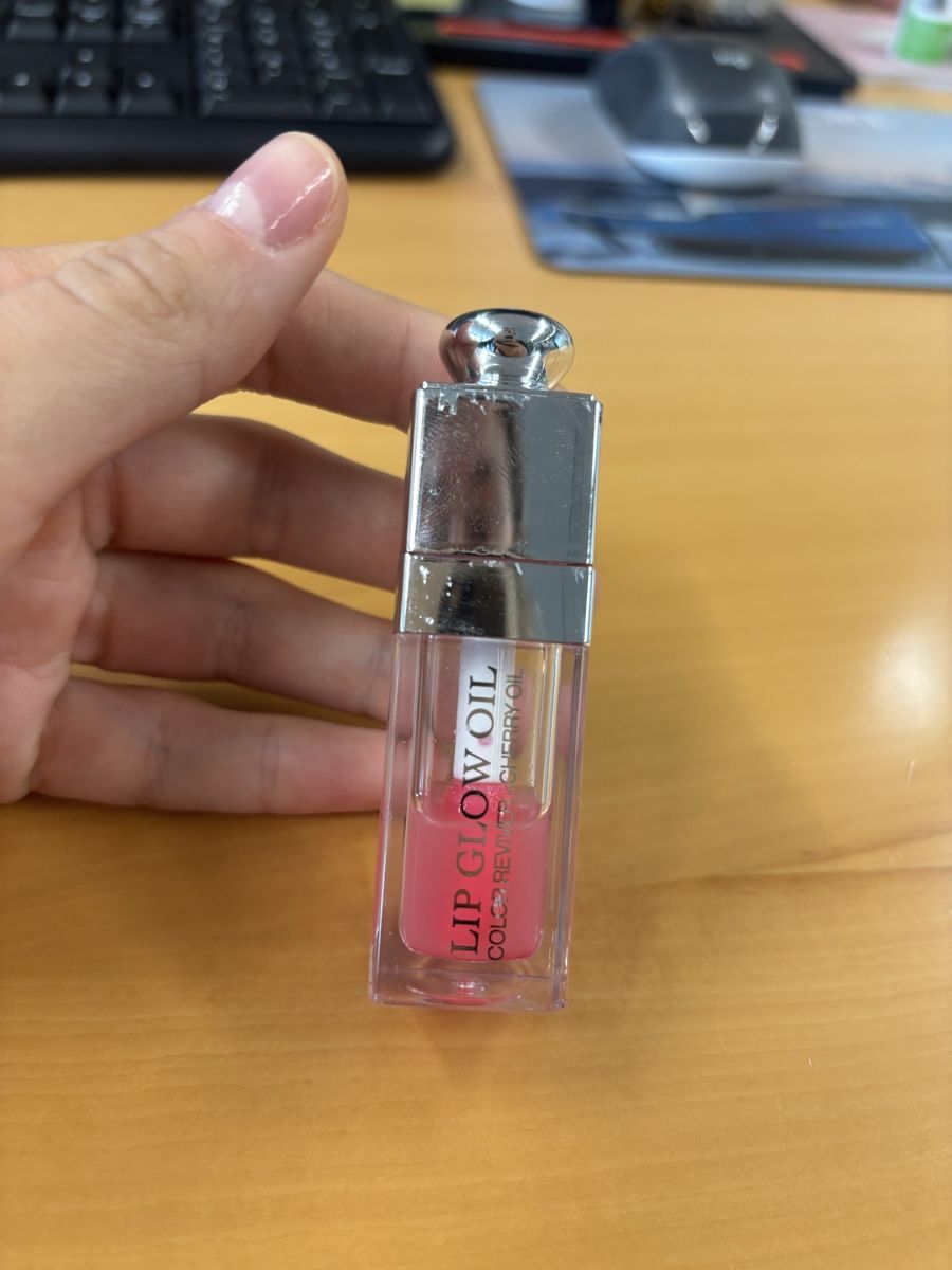 Dior Make-up: Dior Lip Oil NP: 52 – Usato da Horgen venduto da lme_8kj7