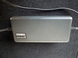 Yamaha Ladegerät