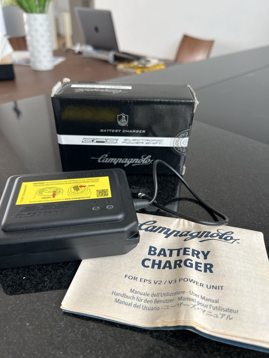 Campagnolo Pezzi di ricambio: Campagnolo EPS V2/V3 Battery Charger – Usato da Roggwil BE venduto da and_sl26