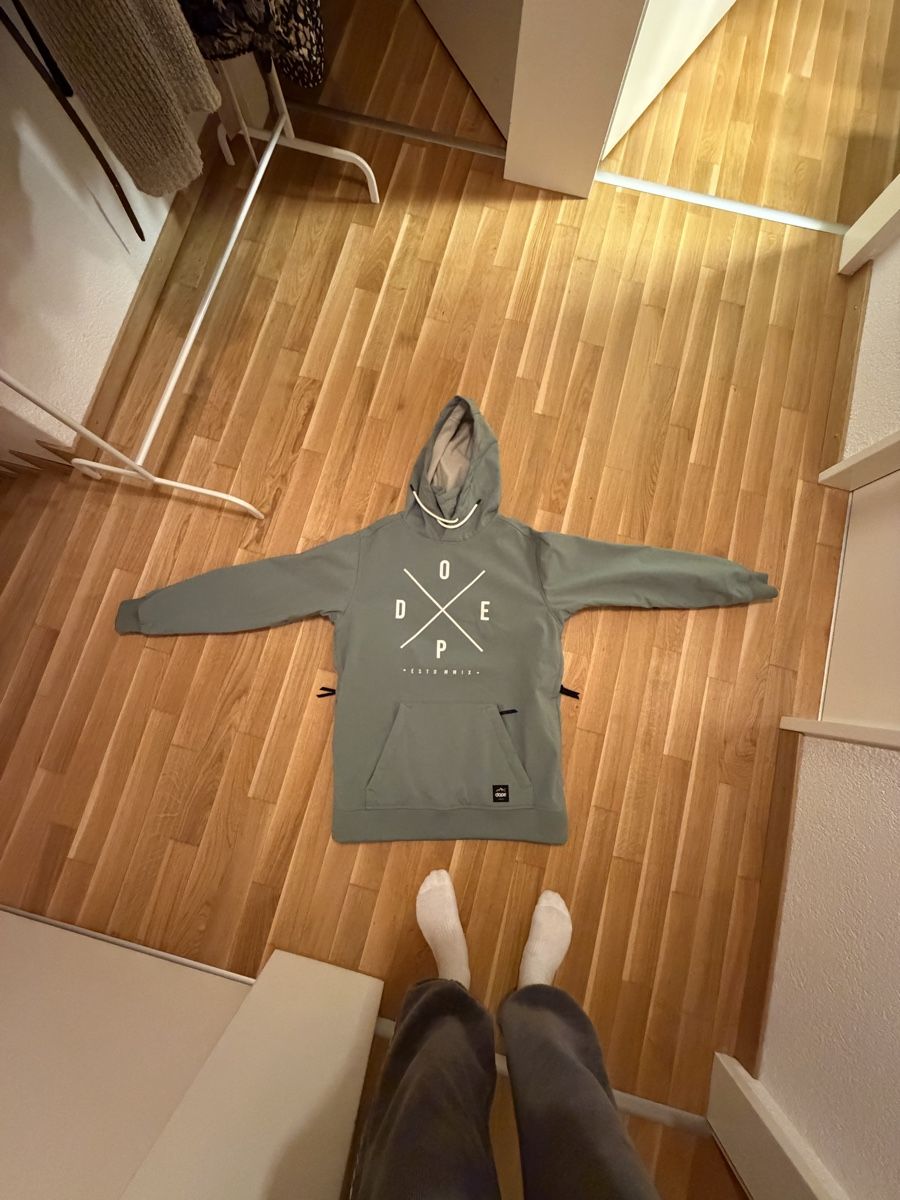 Kleiderpakete: Skihosen und Skipullover – Gebraucht aus Steinhausen von Cemu
