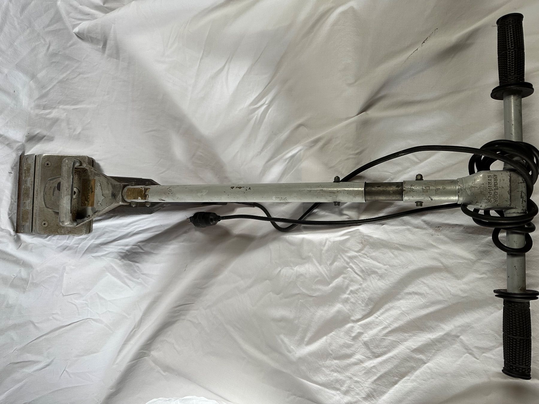 Tutte le macchine: Teppichstripper – Usato da Unteriberg venduto da Ostuni0