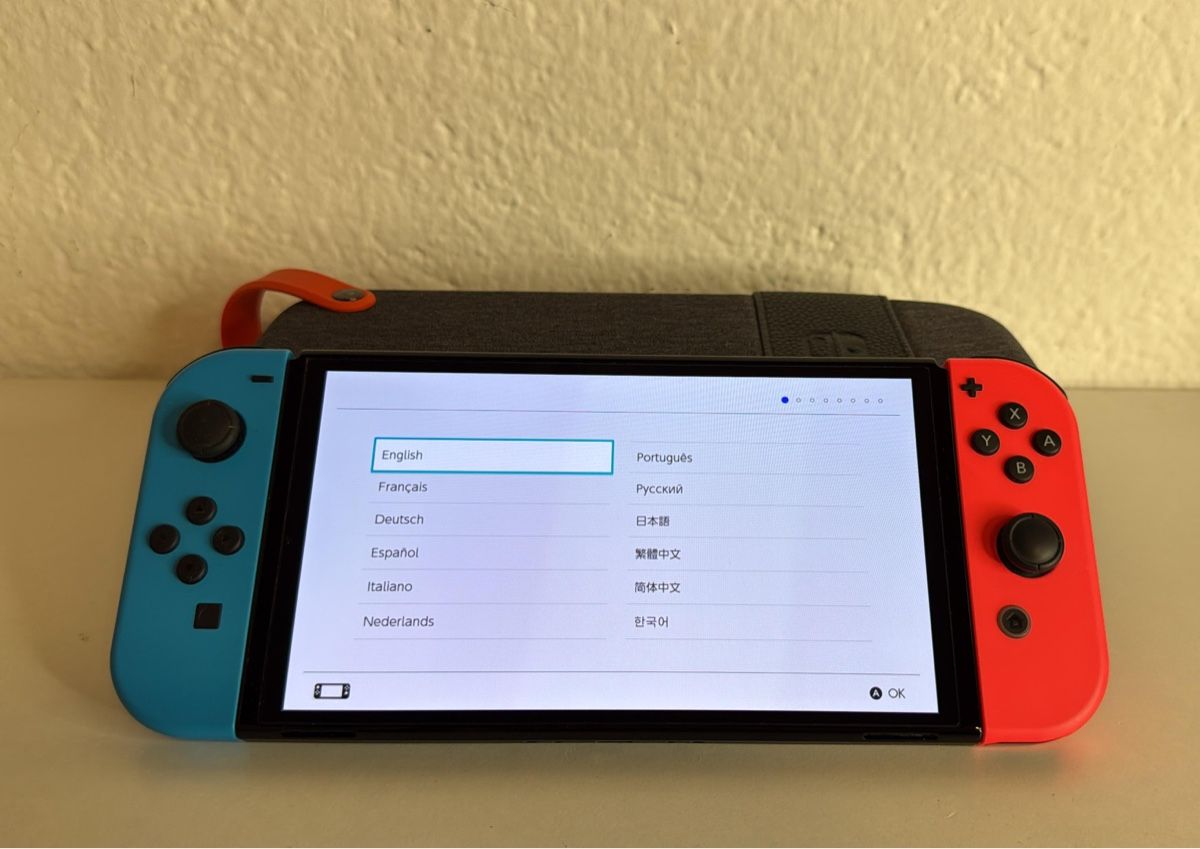 Nintendo Consoles: Nintendo Switch OLED - Great Condition! – D'occasion à Ehrendingen par bubulence 3