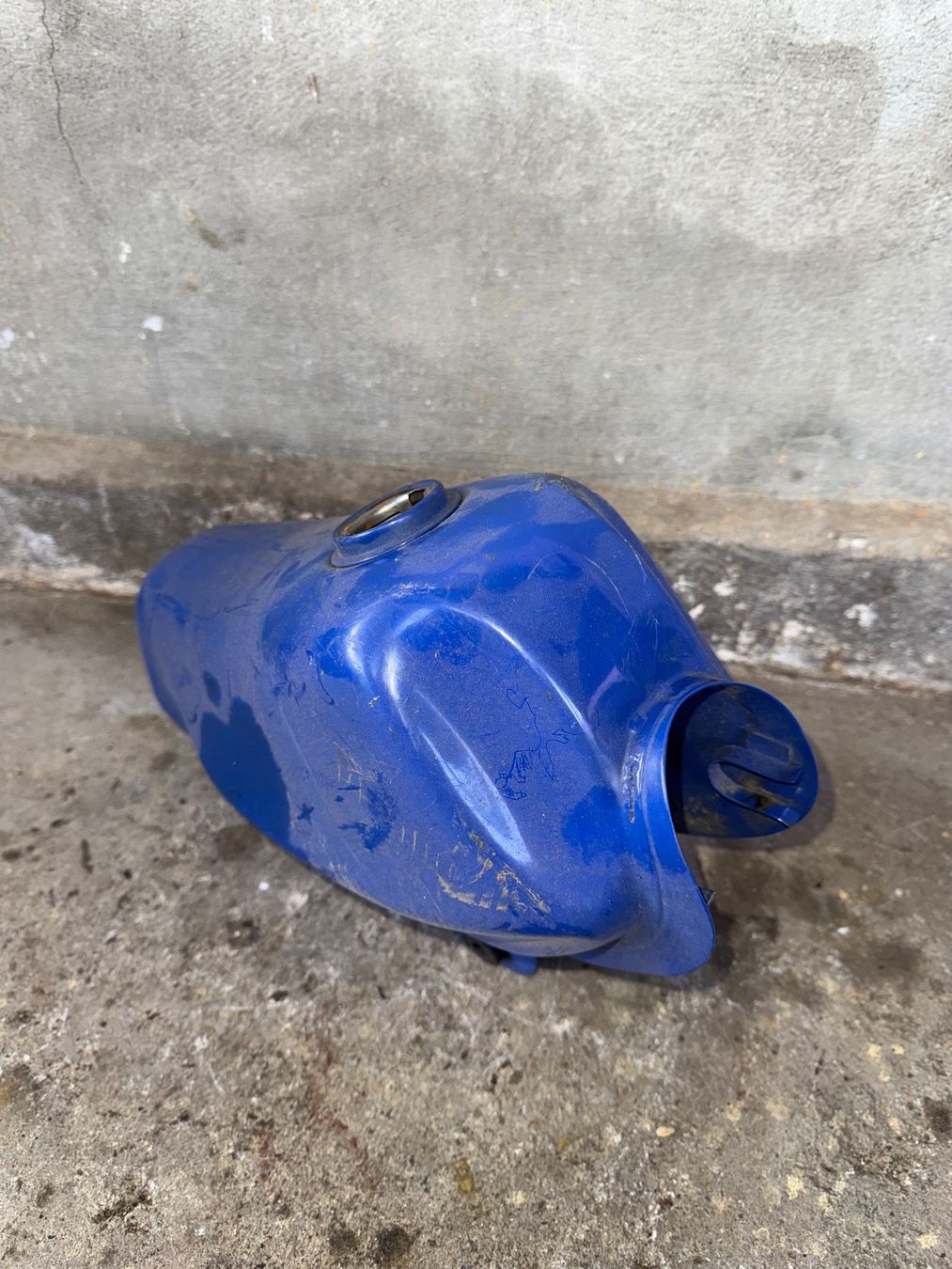 Pony Pièces pour mobylette: Pony/Cilo Mofa Tank Blau – D'occasion à Fahrni b. Thun par berger_tuning34 4
