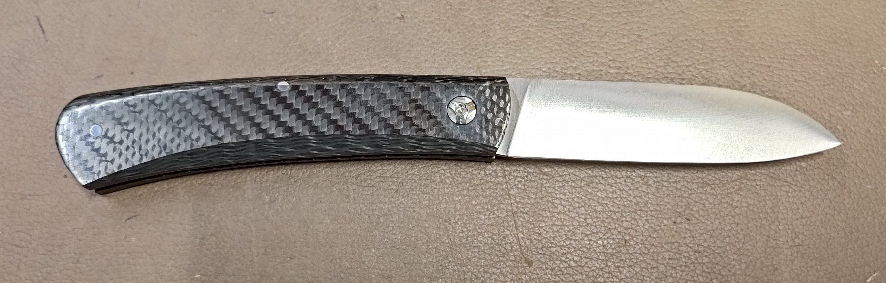 Coltelli tascabile: Roland Lannier Taschenmesser Carbonfiber – Nuovo e nell'imballaggio originale da Gerzensee venduto da cobo02 2