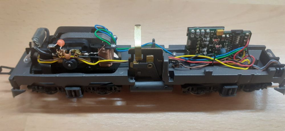 Märklin Trains électriques: Märklin Re 4/4 IV 10102 – D'occasion à Lajoux JU par trainap 4