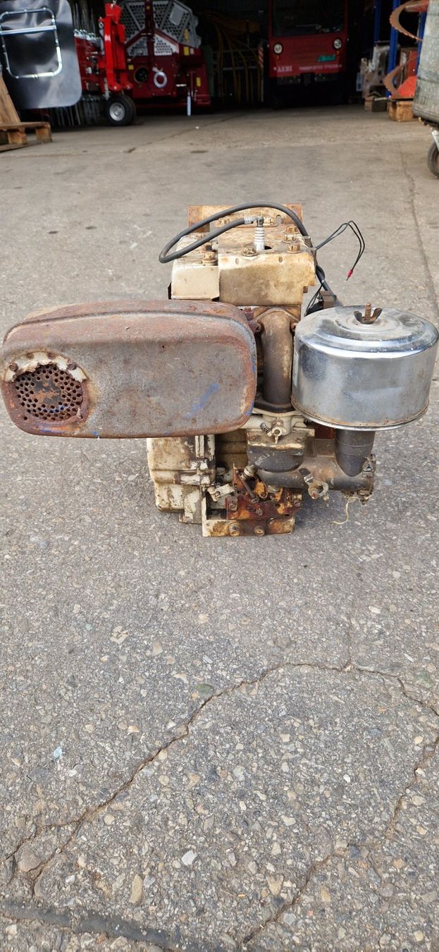 Aebi Tutte le macchine: Aebi KM51 Motor und Getriebe – Difettoso da Aeschlen venduto da wenk76 5