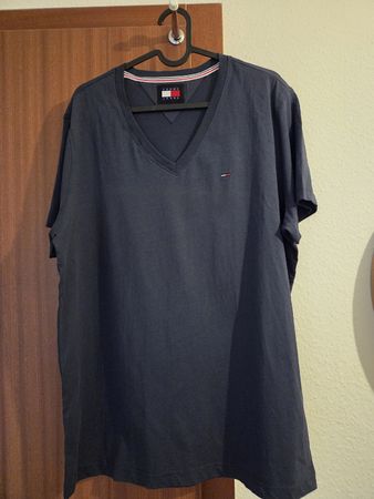 T-shirt Tommy Jeans col V taille XL