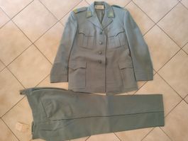 Schweizer Armee Militär Uniform