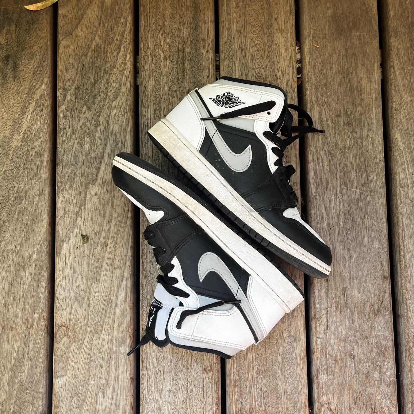 Jordan Scarpe per ragazzi: Nike AIR Jordan 1 MID – Usato da Luzern venduto da ReaLou 2