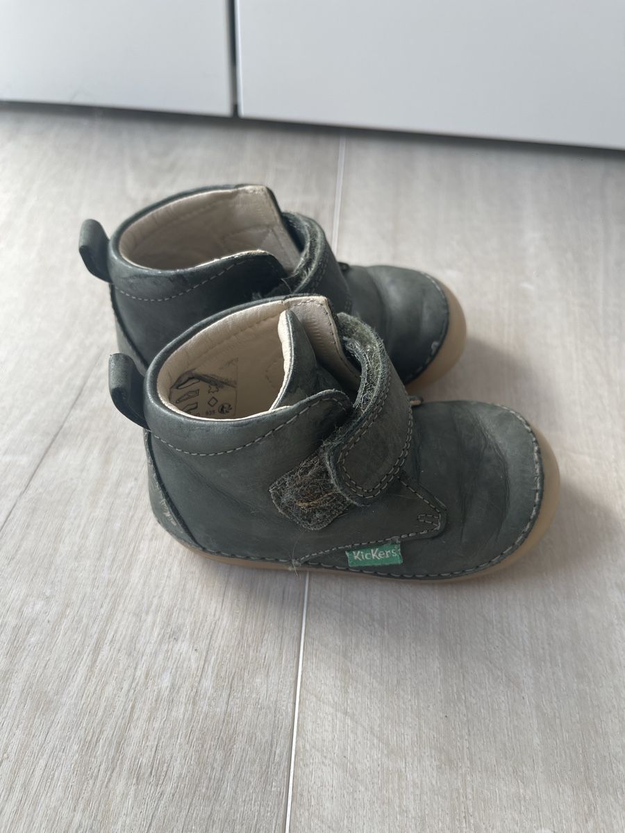 Scarpe per ragazzi: Kickers Kinder Schuhe Leder Gr 20 – Usato da Schlieren venduto da Keluwei 1