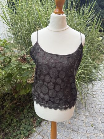 Max Mara Top aus Spitze – Gr. 36