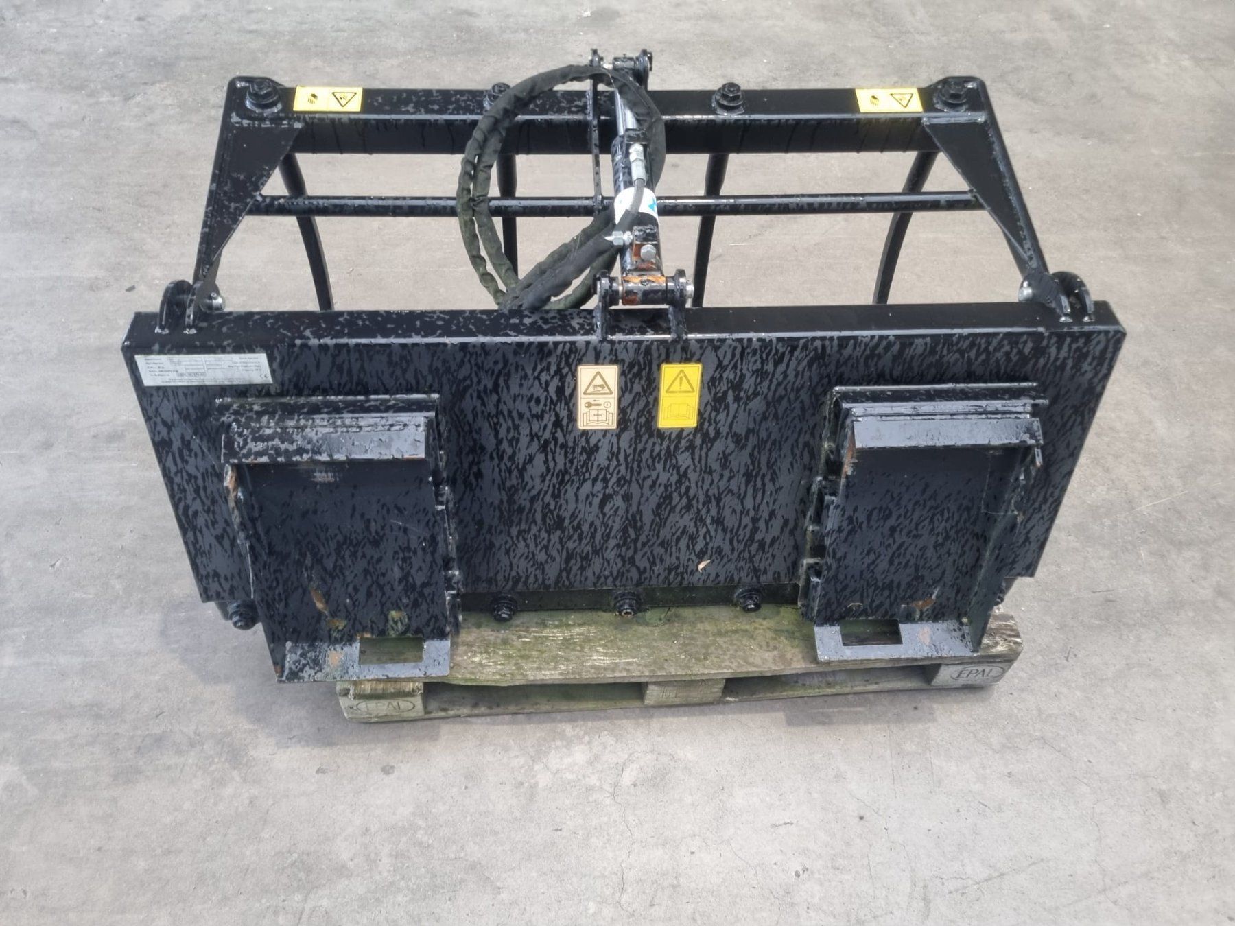 Manitou Caricatori: MANITOU Dunggabel mit Greifer – Nuovo e nell'imballaggio originale da Balterswil venduto da AgrarLandtechnik 2