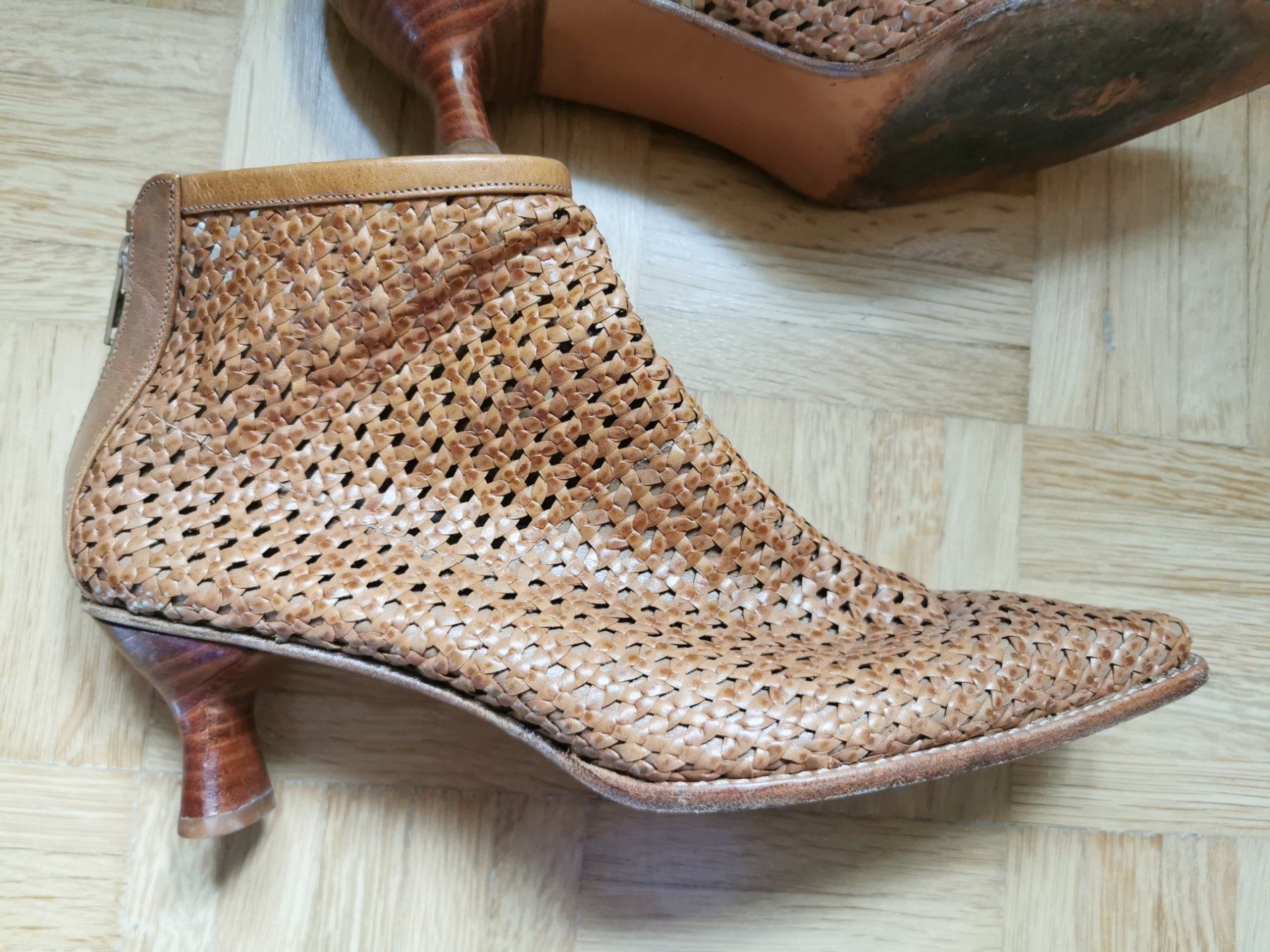 Stuart Weitzman Scarpe da donna: Stiefeletten Stuart Weitzman Gr. 37 1/2 – Usato da Stäfa venduto da flamingo_17 1