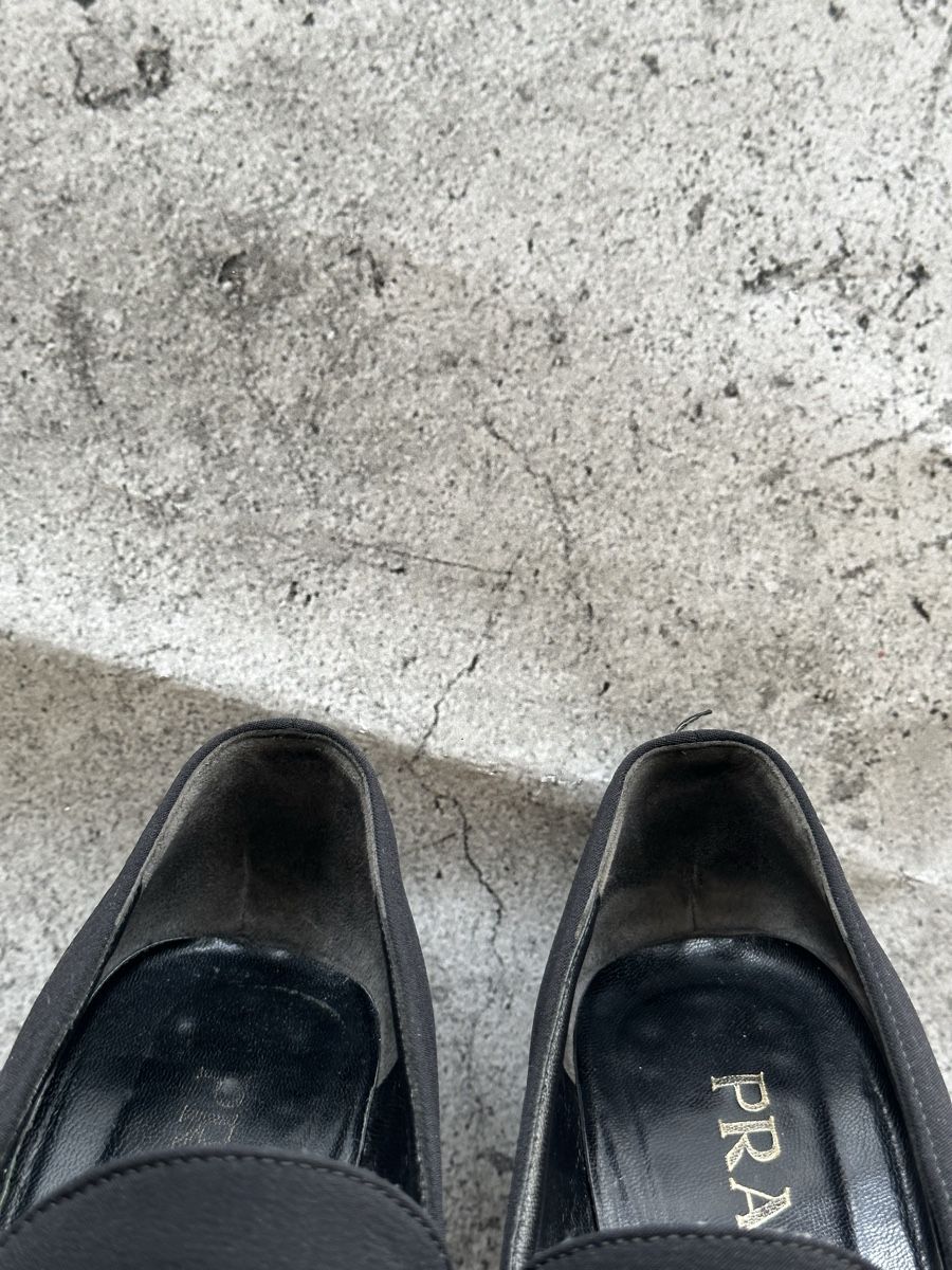 Prada Scarpe da donna: PRADA Black Loafers Heels, Size 35.5 - Perfect for Fall! – Usato da Zürich venduto da megastored 6