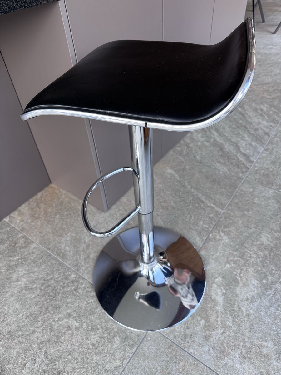 Beliani Chaises: Barstühle  – D'occasion à Strengelbach par tartaruga87 1