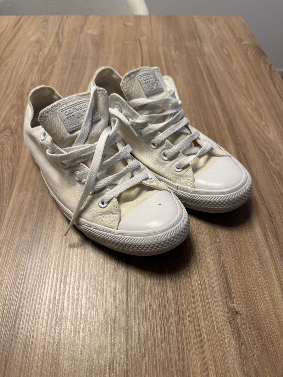 Scarpe da uomo: Converse Chuck Taylor All Star Low – Usato da Wiesendangen venduto da davidep88