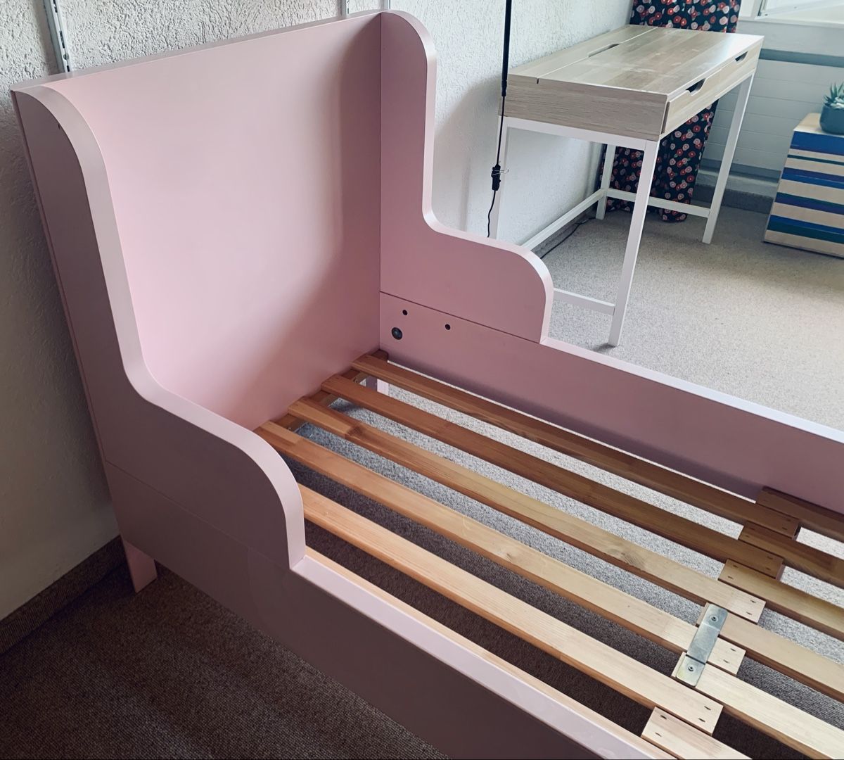 Letti: Hell Rosa Kinderbett BUSUNGE IKEA – Usato da Gais venduto da mar_r8x7 1