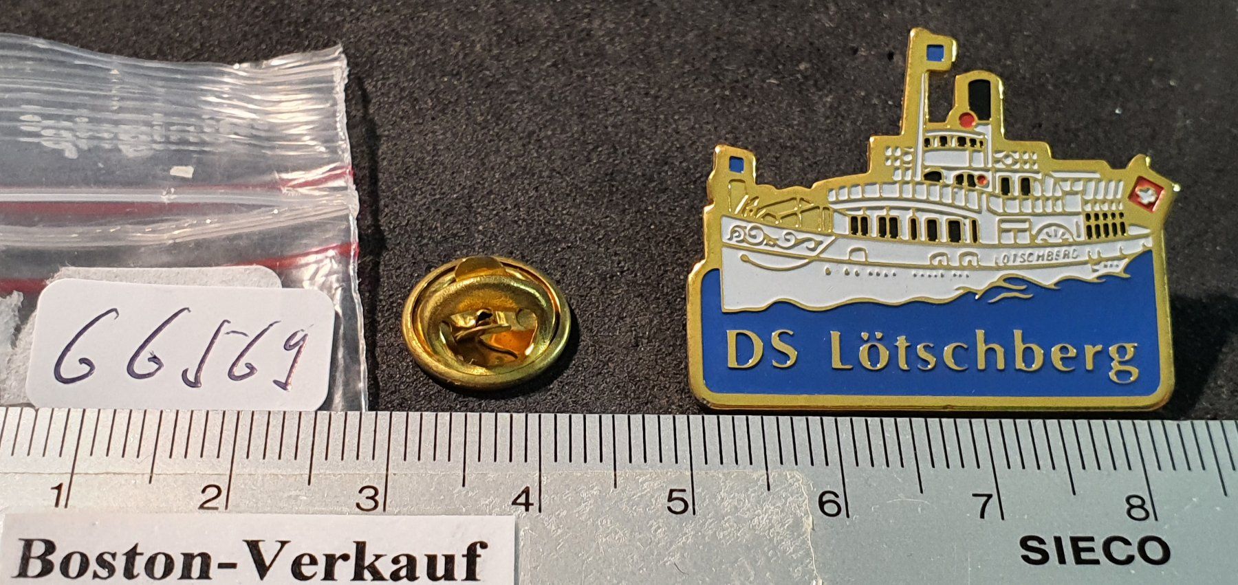 Placchette & Badge: GG569 - Pin Schiff DS Lötschberg – Usato da Reinach BL venduto da Boston-Verkauf 1