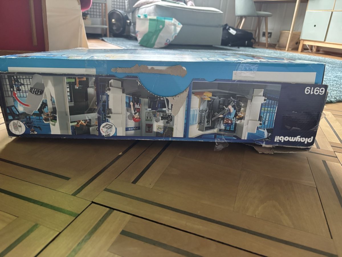 Playmobil Spielzeuge: Playmobil Polizeistation 6919 – Gebraucht aus Zürich von samyL 1