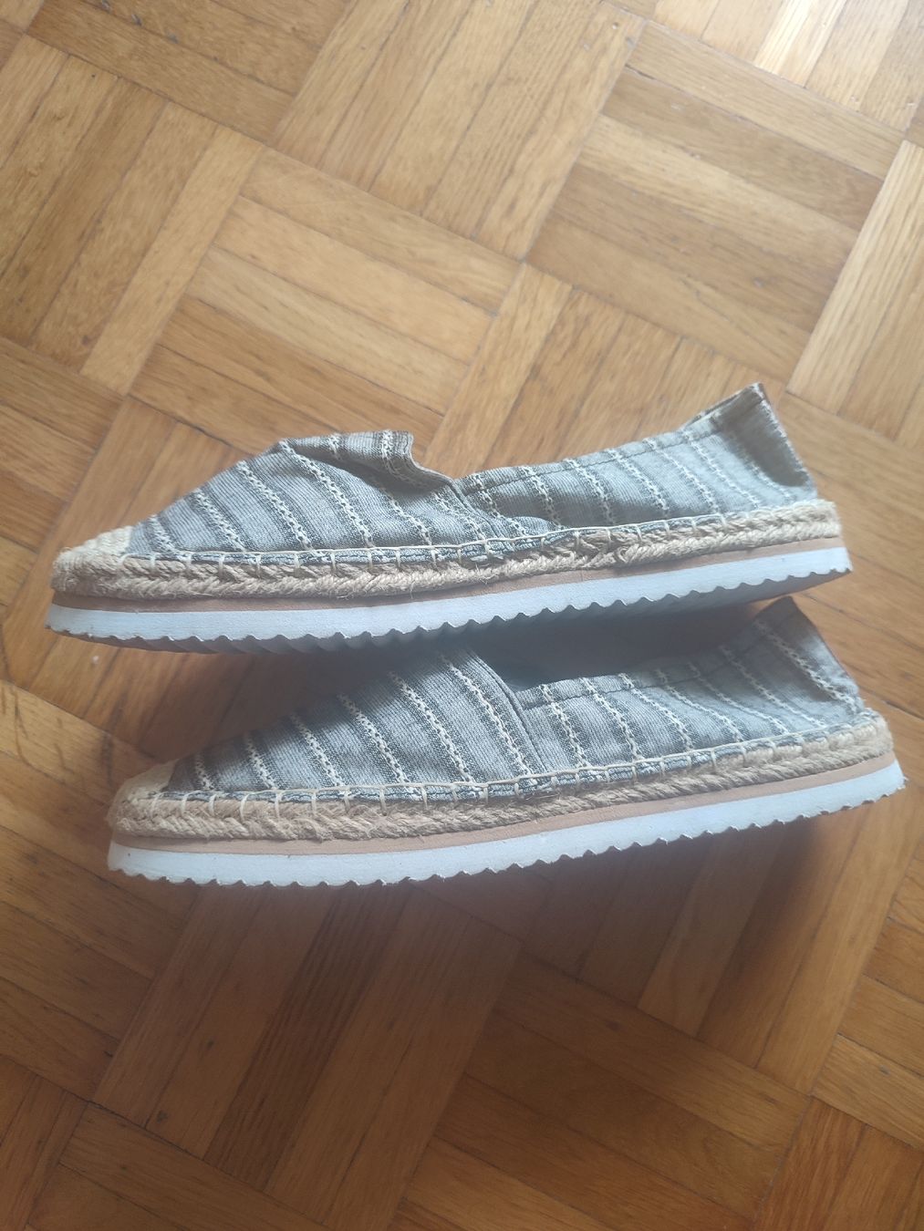 Scarpe da donna: Bequeme Espadrilles Grösse 38 Sommerliche Freizeitschuhe – Nuovo (secondo la descrizione) da Waltenschwil venduto da Bodensee84 3