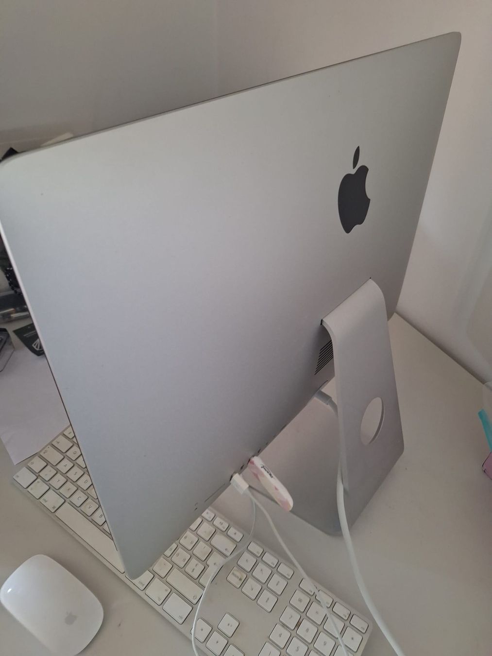 Apple PCs: IMac 21.5 inch Selten Gebrauch – Gebraucht aus Kriens von Krisna