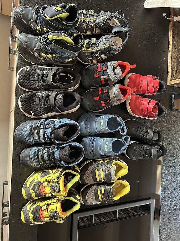 Chaussures garçon: Kinderschuhe 26/27 – D'occasion à Brittnau par Isabell14