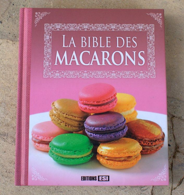 La Bible des macarons (Neu (gemäss Beschreibung)) in Les Sciernes d ...