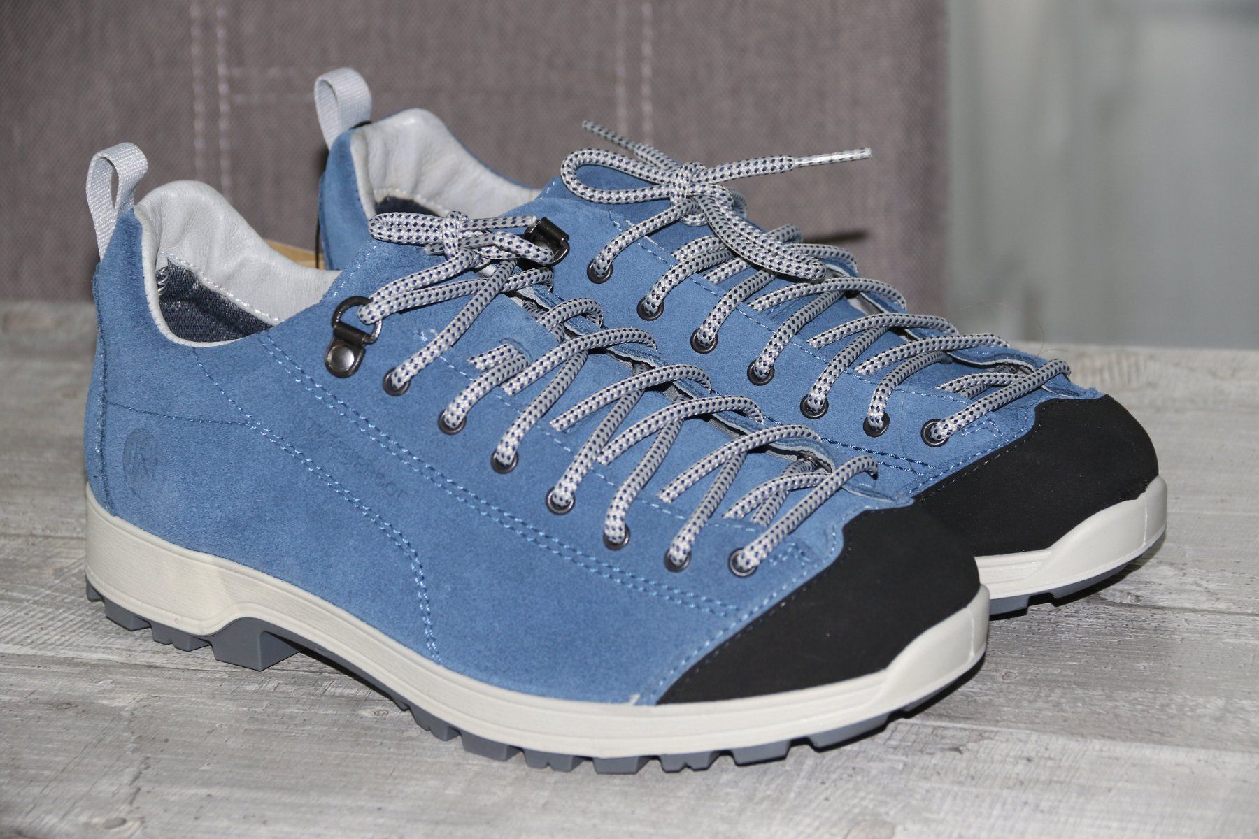 Scarpe da donna: Wanderschuhe / Laufschuhe Gr.39 NEU  NP-129fr – Nuovo e nell'imballaggio originale da Oberwil-Lieli venduto da Svetlana28 3