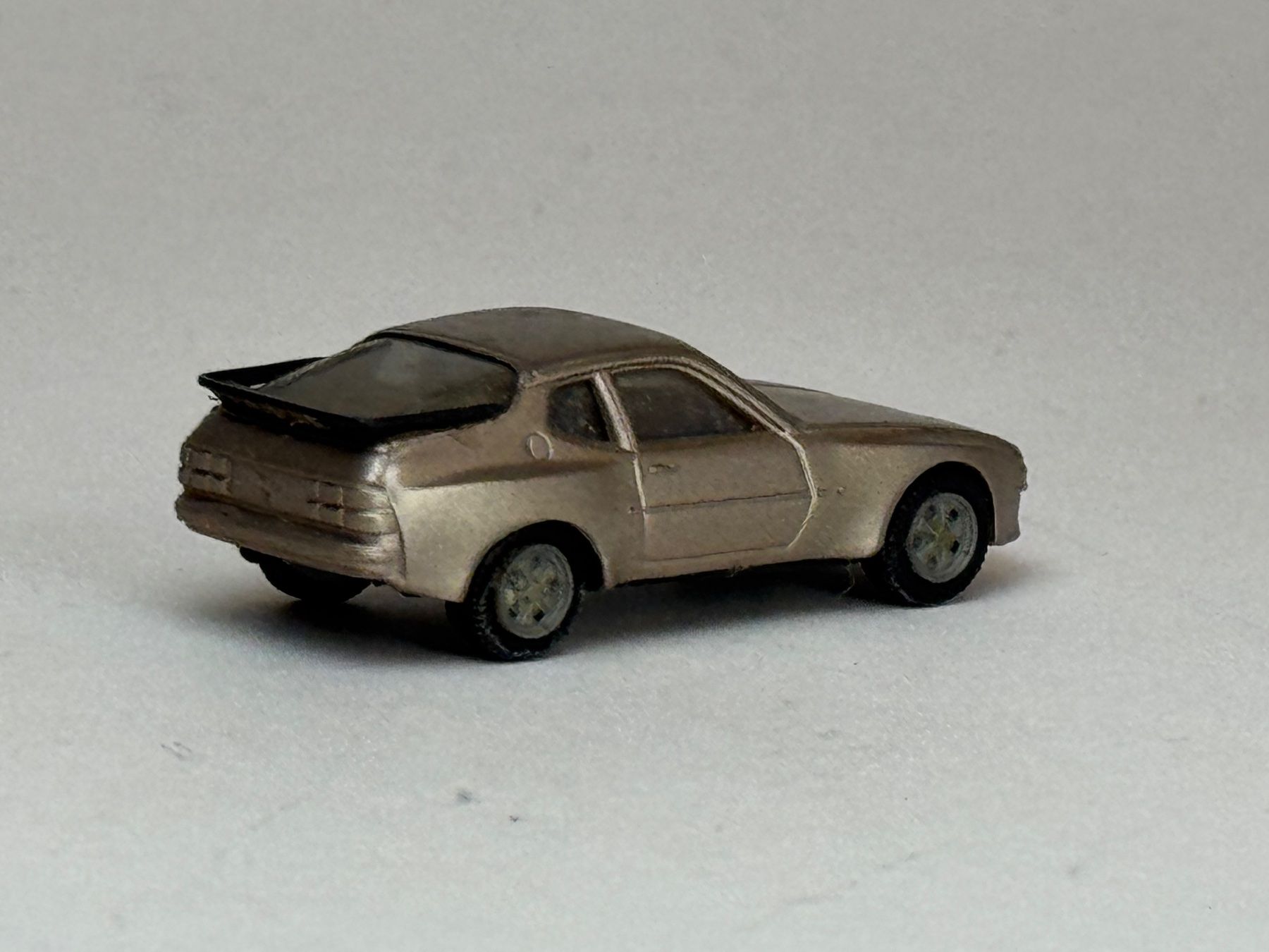Herpa Modellini d'auto: Herpa Porsche 944 messingmetallic – Usato da Elm venduto da Wikmtz 1
