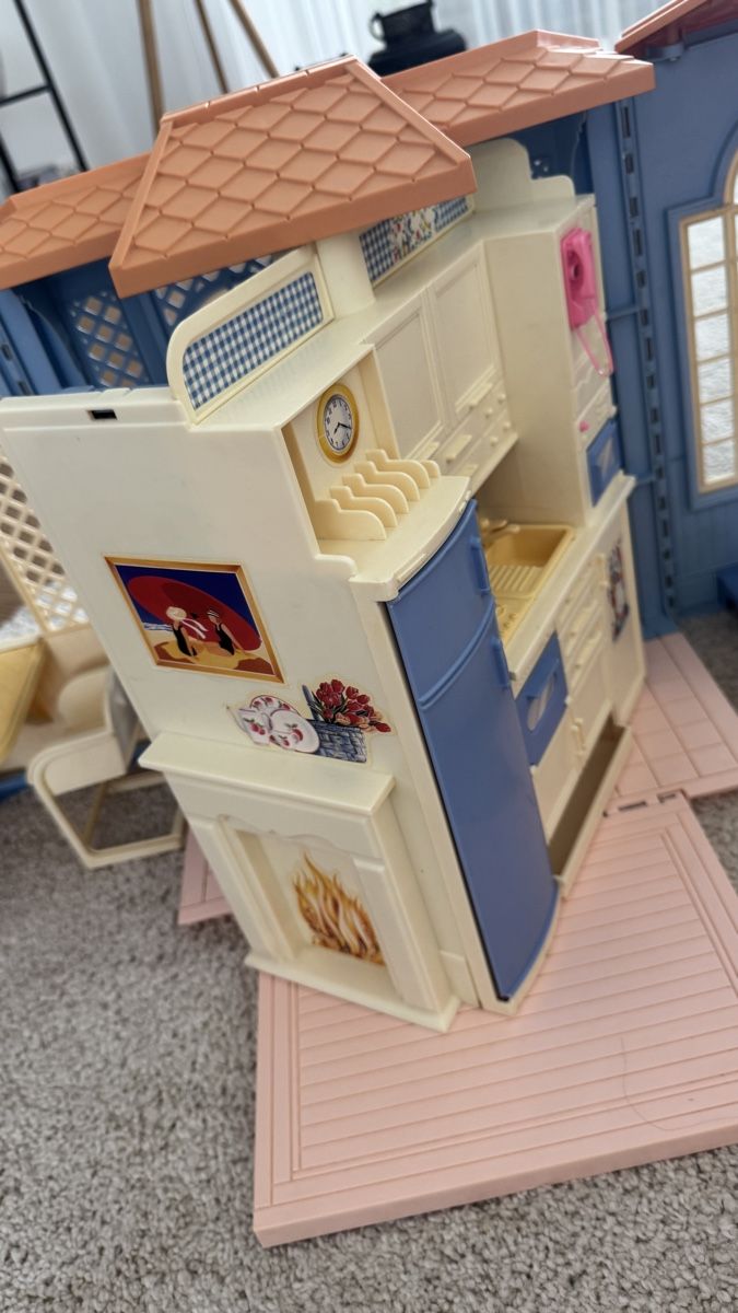 Barbie Case e mobili per bambole: Barbie Haus aus den 2000er – Usato da Steinhausen venduto da inmumi 1