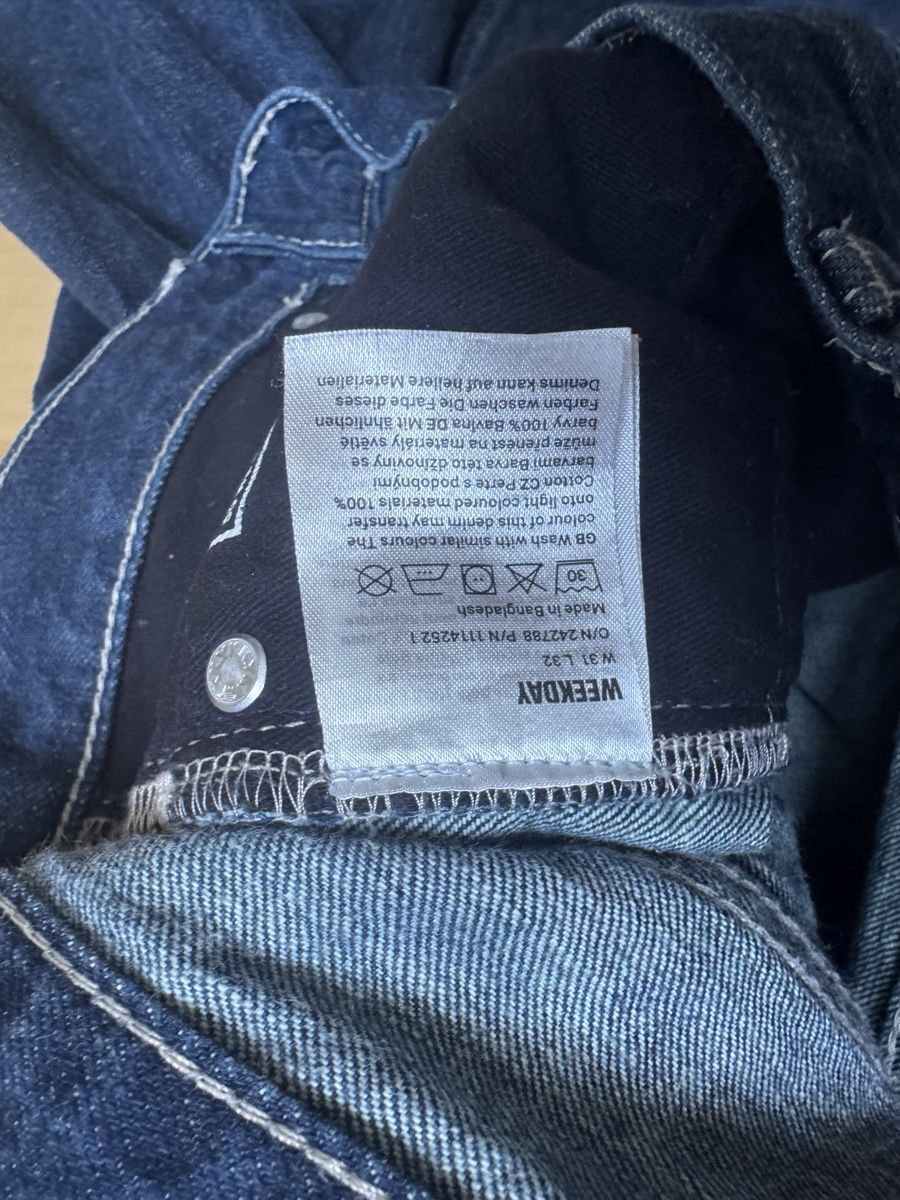 Weekday Jeans: Weekday Jeans Raw Denim Blau | Gr. 31 – Usato da Biel-Benken BL venduto da tsb_collector 3
